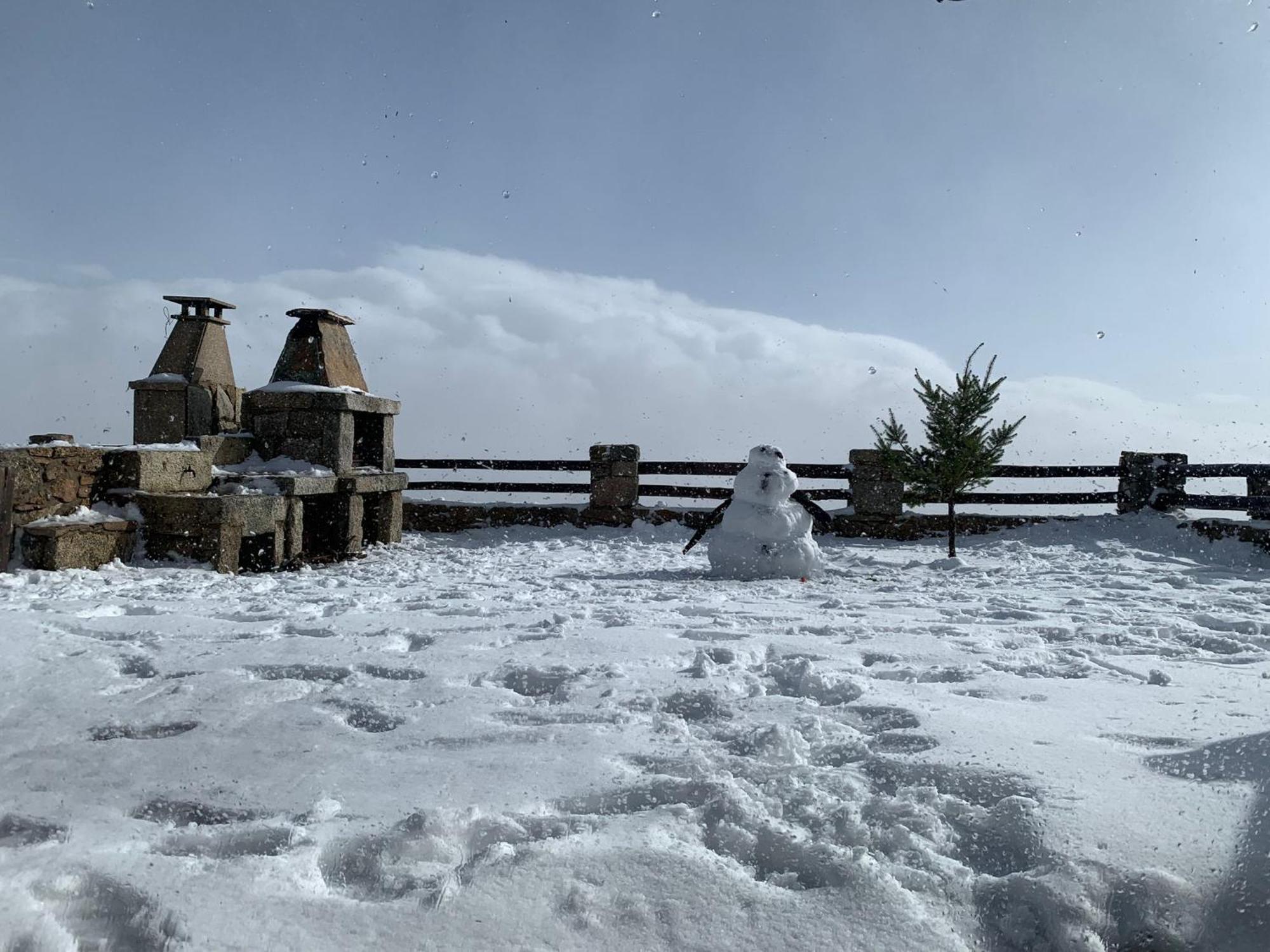 קוביליה Mountain Chalet מראה חיצוני תמונה